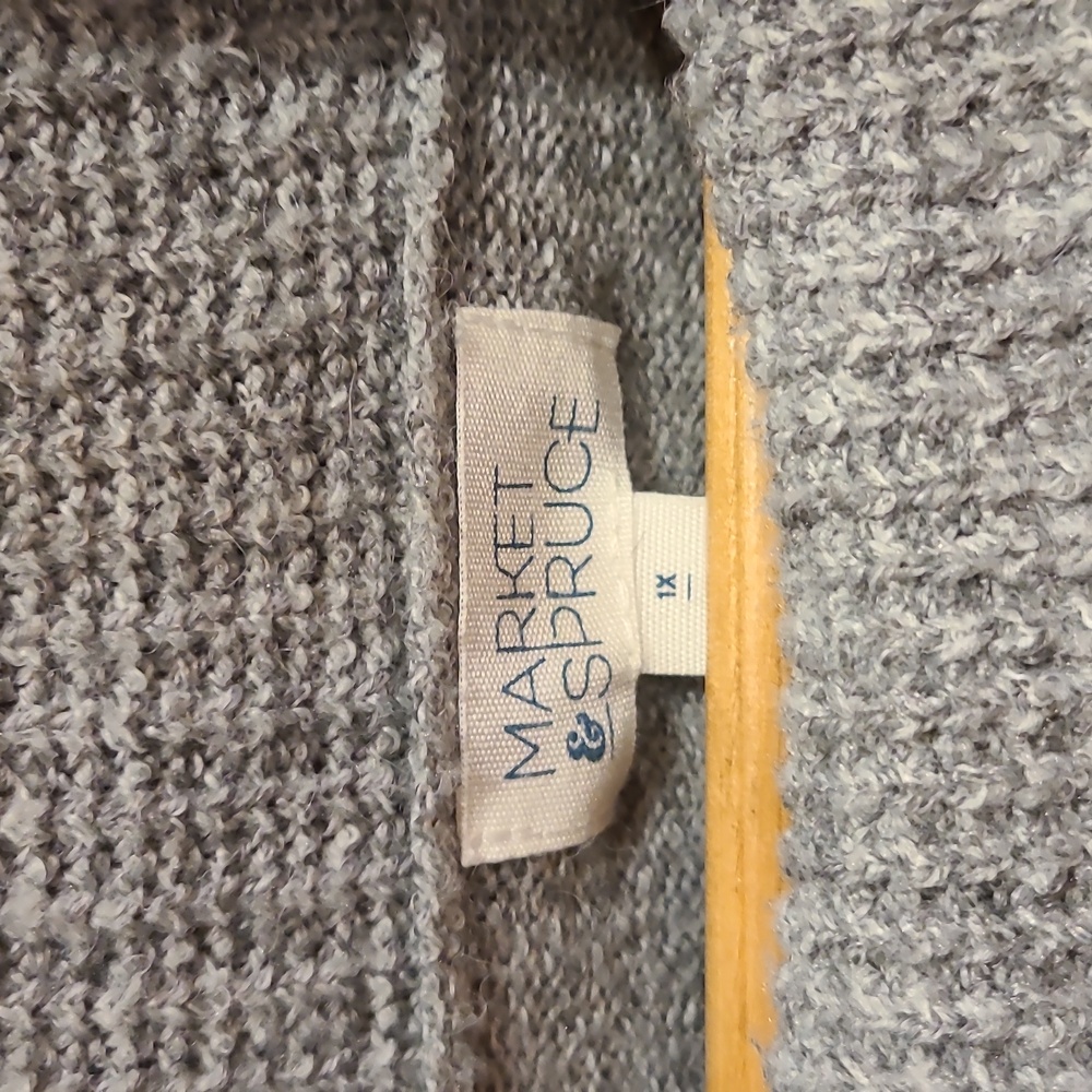 Sweater - Picture 3 of 3